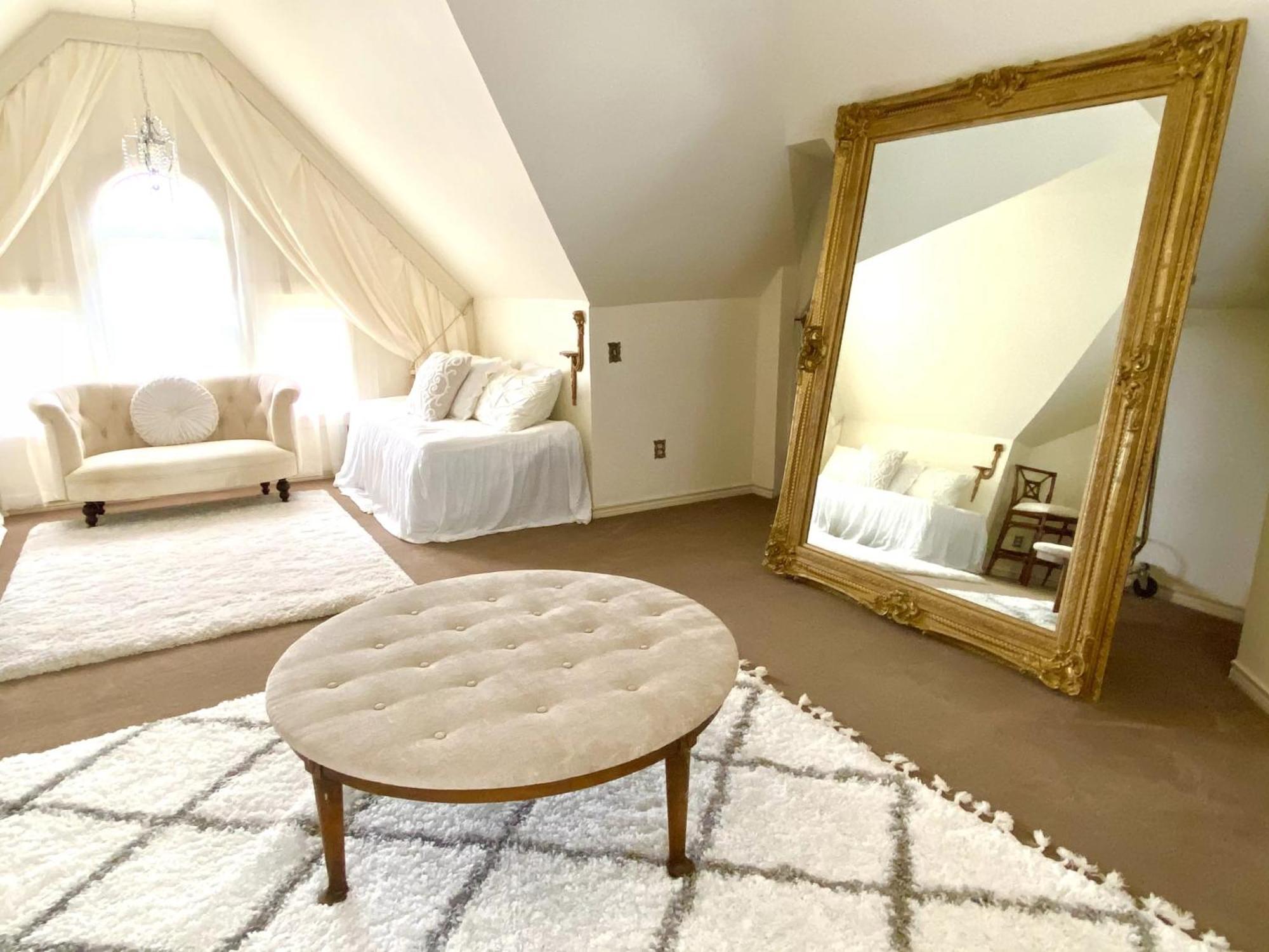 Four Winds Victorian Venue & Suites Bonham Pokoj fotografie