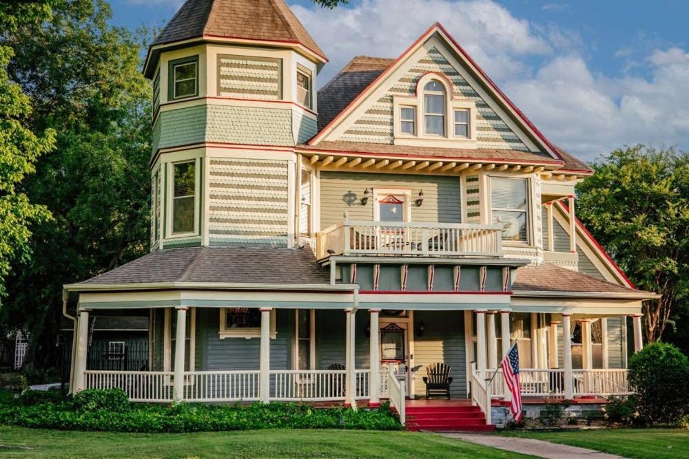Four Winds Victorian Venue & Suites Bonham Exteriér fotografie